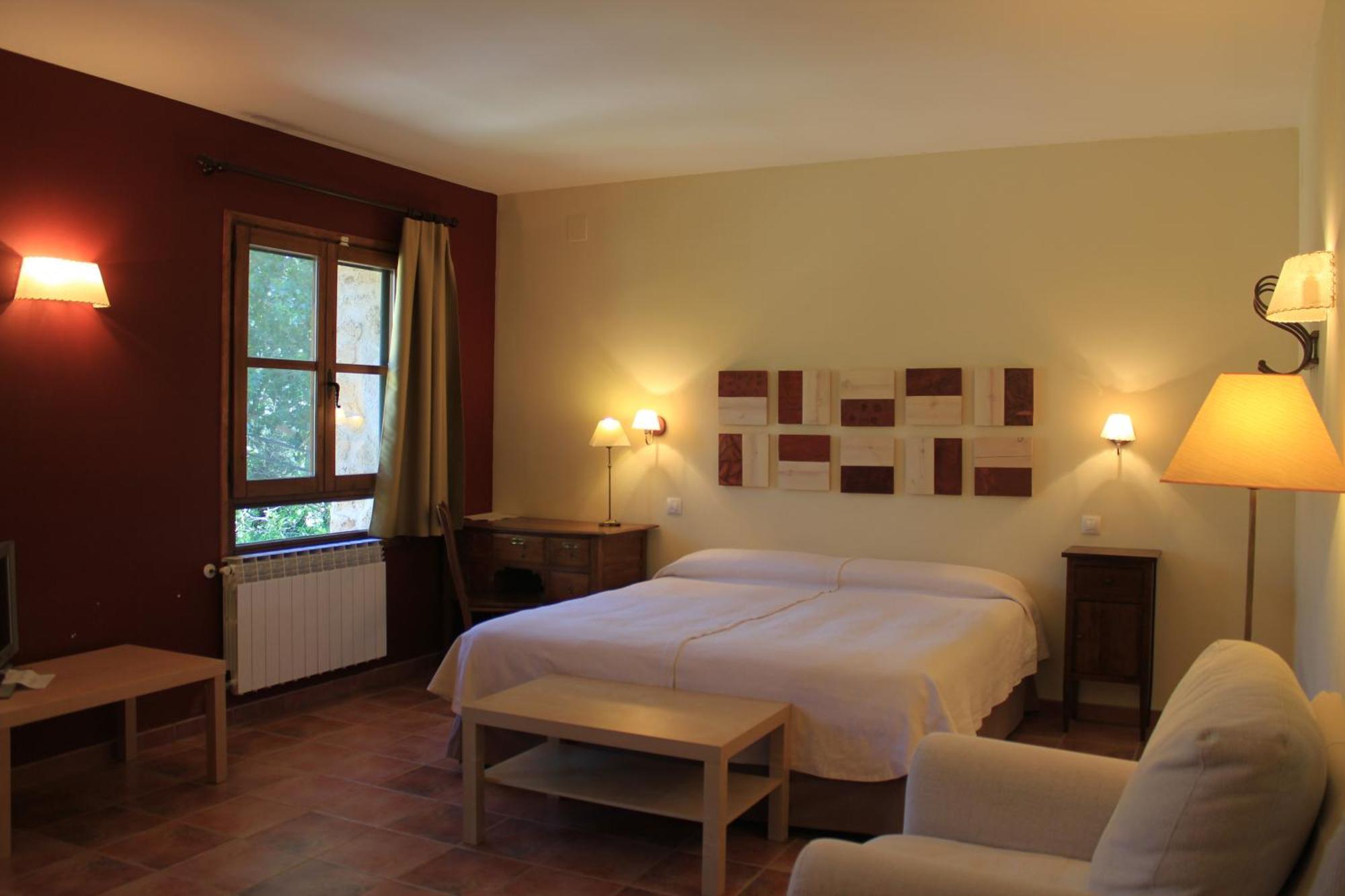 Font Del Pas Hotel Бесейте Екстериор снимка