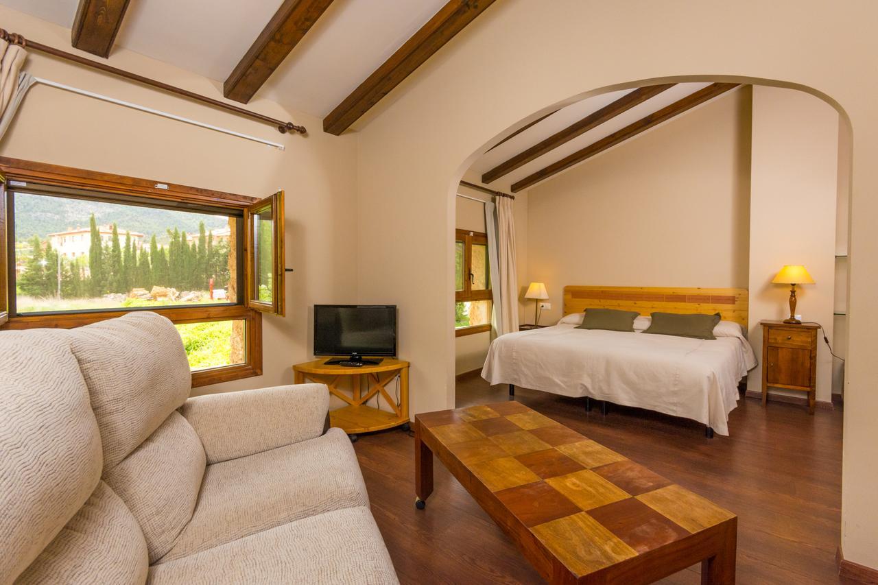 Font Del Pas Hotel Бесейте Екстериор снимка
